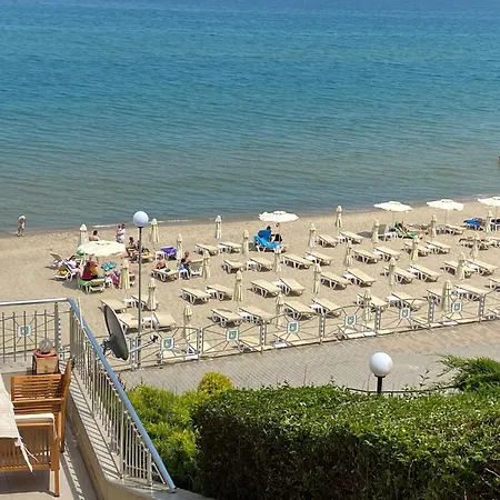 зора-обзор Apartamento *