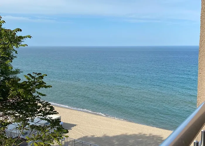 зора-обзор アパート